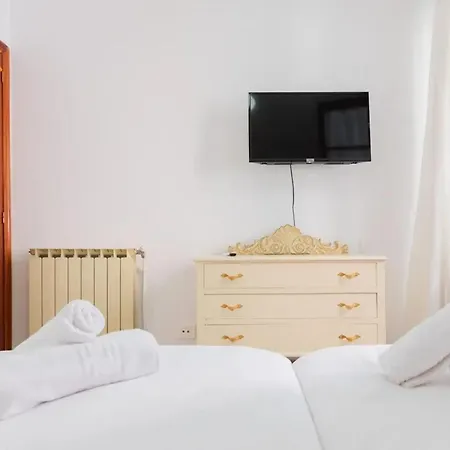 Апартаменты Modern In With Internet