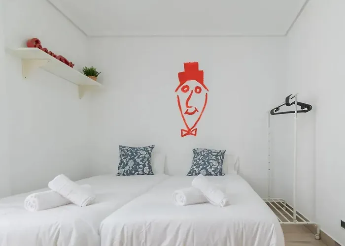 Modern In With Internet Bilbao